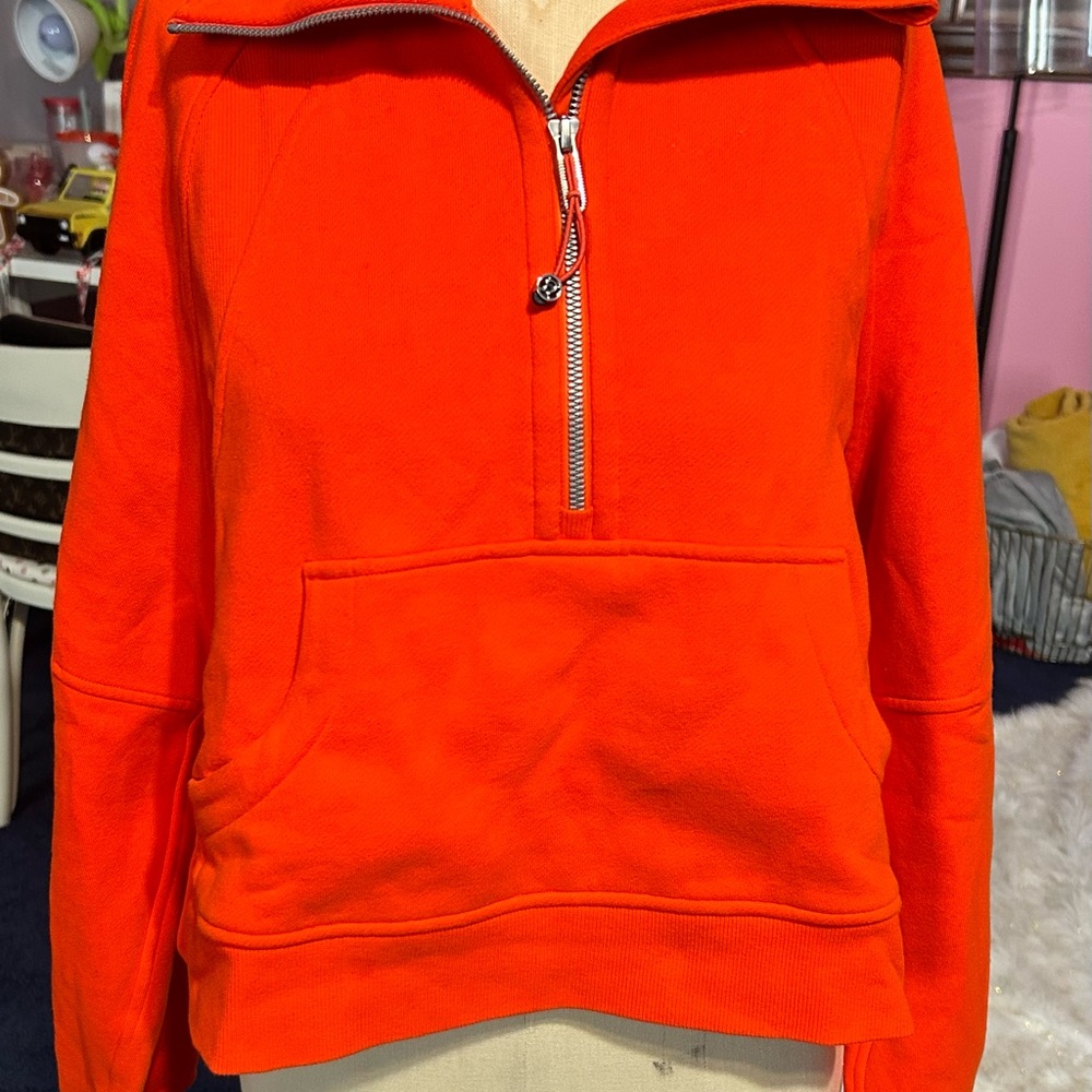 Lululemon Scuba